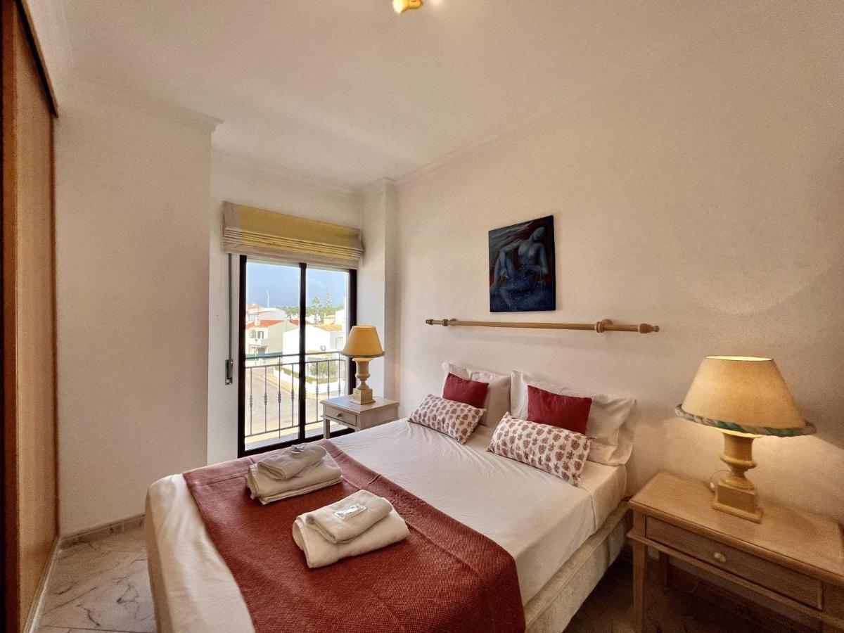 Quarteira Elegant With Pool By Homing Apartman Kültér fotó