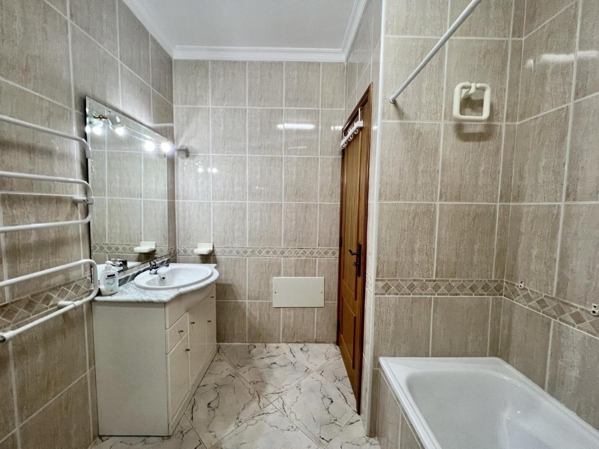 Quarteira Elegant With Pool By Homing Apartman Kültér fotó