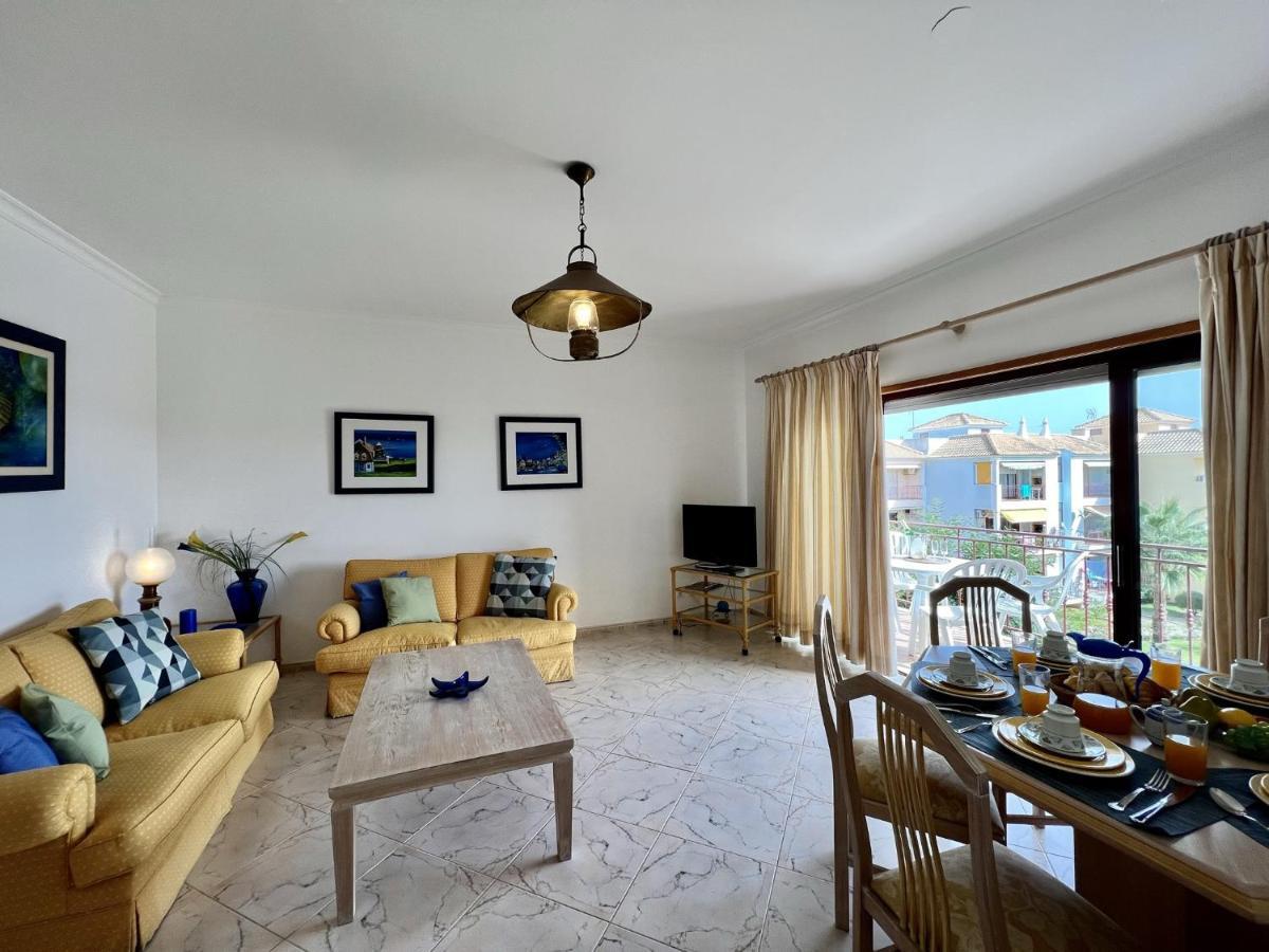Quarteira Elegant With Pool By Homing Apartman Kültér fotó