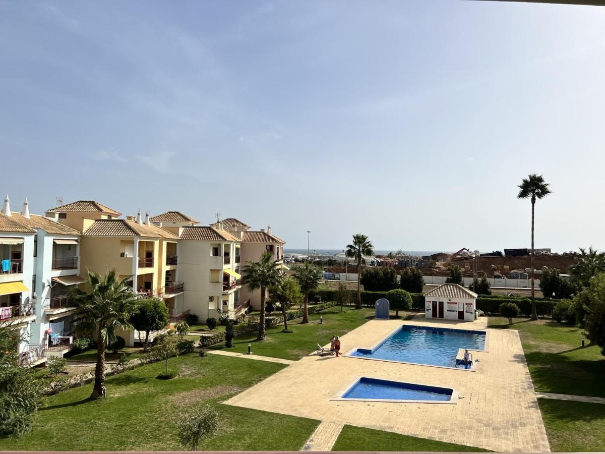 Quarteira Elegant With Pool By Homing Apartman Kültér fotó