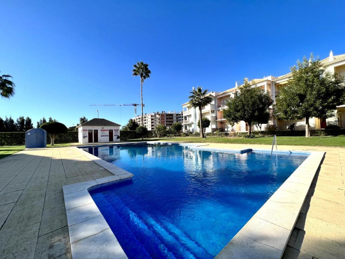 Quarteira Elegant With Pool By Homing Apartman Kültér fotó
